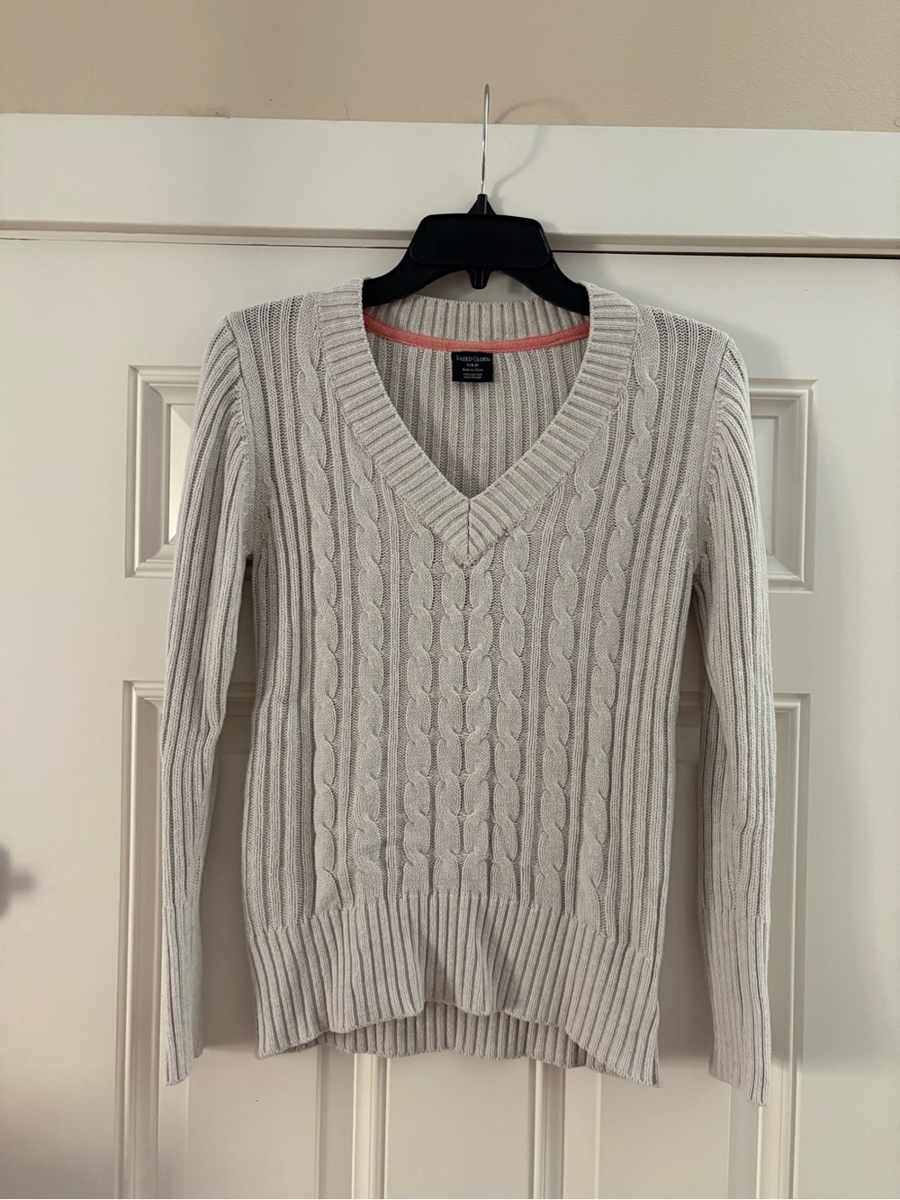 Cable Knit V-Neck Sweater - Light gray